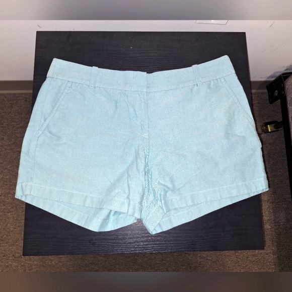 J.Crew ladies Chino shorts in a size 10. EUC. 100% cotton Broken-In - Picture 1 of 5
